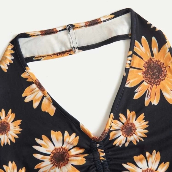 Sunflower Print Drawstring Halter Top NWT - Picture 4 of 5